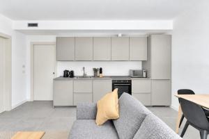 Feel Uptown Fiera with Terrace & Garage by NDP Rent