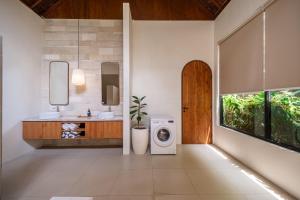 Abangan Palace Ubud - Three Bedroom Private Pool