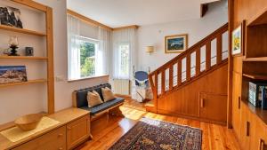 San Vito 2-Bed House Sleeps 4 w Garden &Parking