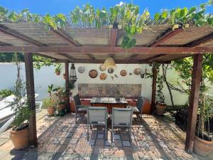 Family 4 Bed Villa with private Pool