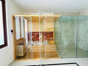 Amitabha Apartments & Vegan Restaurant