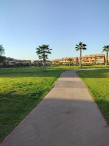 Prestigia Apt - Pools & High-Speed Internet