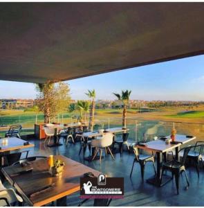 Prestigia Apt - Pools & High-Speed Internet