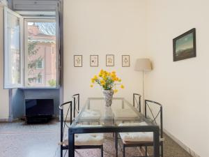 Trastevere Stylish Two Bedroom