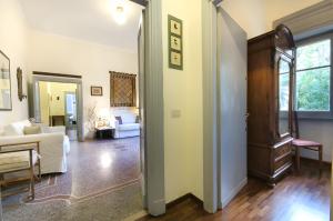 Trastevere Stylish Two Bedroom