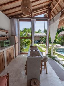 Villa Nyantara - Private tropical villa