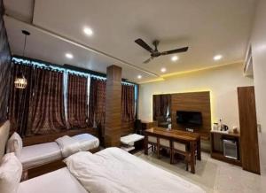 Hotal Shubham