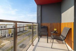Exceptional Studio with Air Conditioning and Spacious Terrace by Heyrent