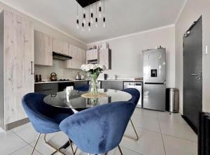 Luxury stay at 93