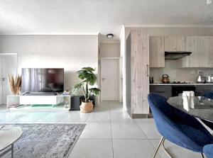 Luxury stay at 93