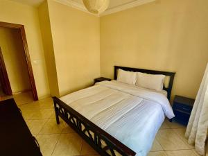 Modern bright apartment close to amenities in Hay mohammadi agadir