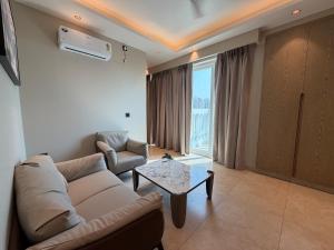 Cosmo Stays 1 BHK near Gaur city