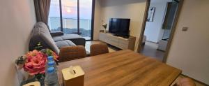 Andromeda Pattaya - 2 Bedroom Spacious Beachfront Condo