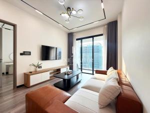 200m to West Lake - Luxury Apartment - 2BR - 3min to Lotte - Highrise