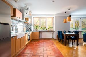 Mokotów Urban Spacious Apartment by BookingHost