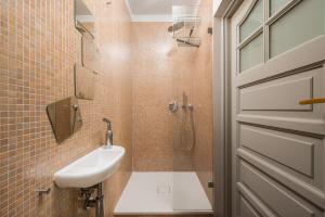 Mokotów Urban Spacious Apartment by BookingHost
