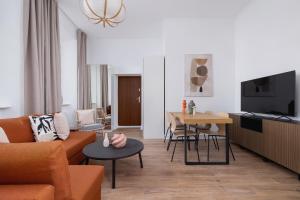 Safira Suite - Chic 3BR for 8 - Old Town