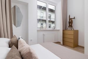 Safira Suite - Chic 3BR for 8 - Old Town