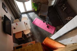 Stay Swanky Dorms
