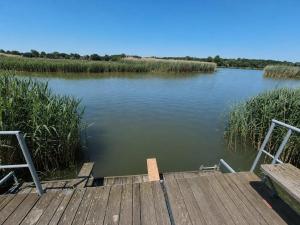 Duna-Lak Residence