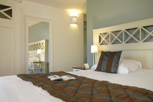 Hotels Logis Hotel, restaurant et spa Le Relais De Broceliande : photos des chambres