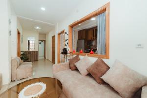Elegant 2BR Apartment Near Fes Airport