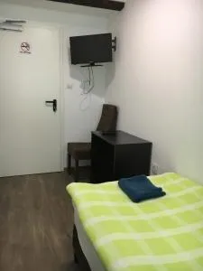 Pension Haus Baron 2 Friedrichsfeld - 凯奇