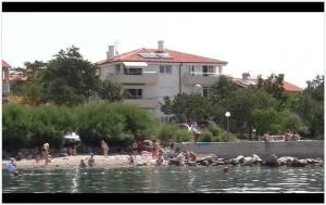 Apartments Car - سيلو