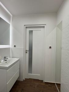 A cozy room in a great location