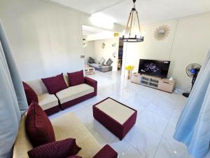LuxAura Stay