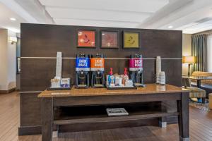 Hampton Inn- Suffolk