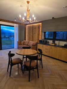 Stylchyn Residence