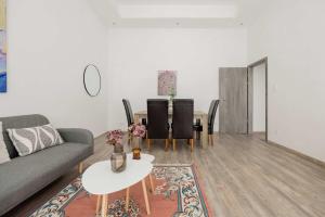 Elegant 3BR Flat near Budapests Historic Jewish Quarter
