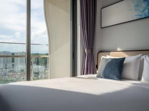Khách sạn Citadines Marina Hạ Long