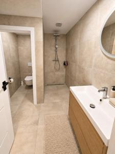BB Central Apartment with pool and garden