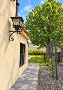 House with pool, 20 minutes from Estadio Centenario