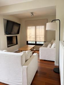 House with pool, 20 minutes from Estadio Centenario