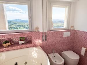 Spacious apartment in Manciano with view