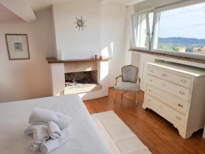 Spacious apartment in Manciano with view