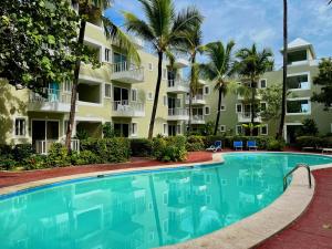 Coral Bay Living