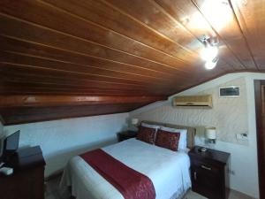 Cicerone Lodge Hotel