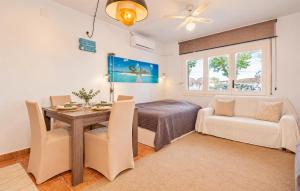 1 Bedroom Nice Apartment In Empuriabrava