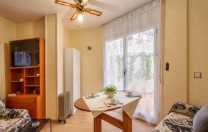 1 Bedroom Pet Friendly Apartment In Sant Antoni De Calonge