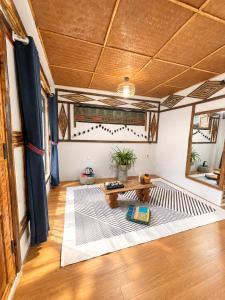 OChau Meo Vac Homestay Ha Giang