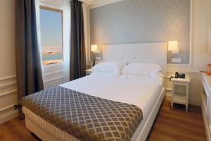 Superior Double or Twin Room with Sea View
