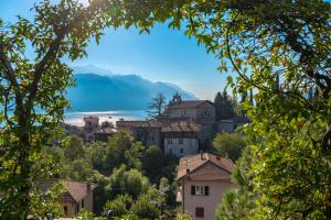 Villa Mirella - Heated Pool & Lake Como View