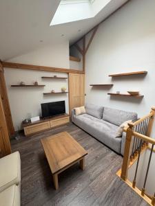 Apartament WHITE GLOVE katedra