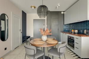 Chlebova - Riverside View Terrace Gym & Kidsplay by Downtown Apartments