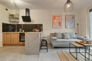 Chlebova - Riverside View Terrace Gym & Kidsplay by Downtown Apartments