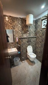 Rajpur Road Hotel